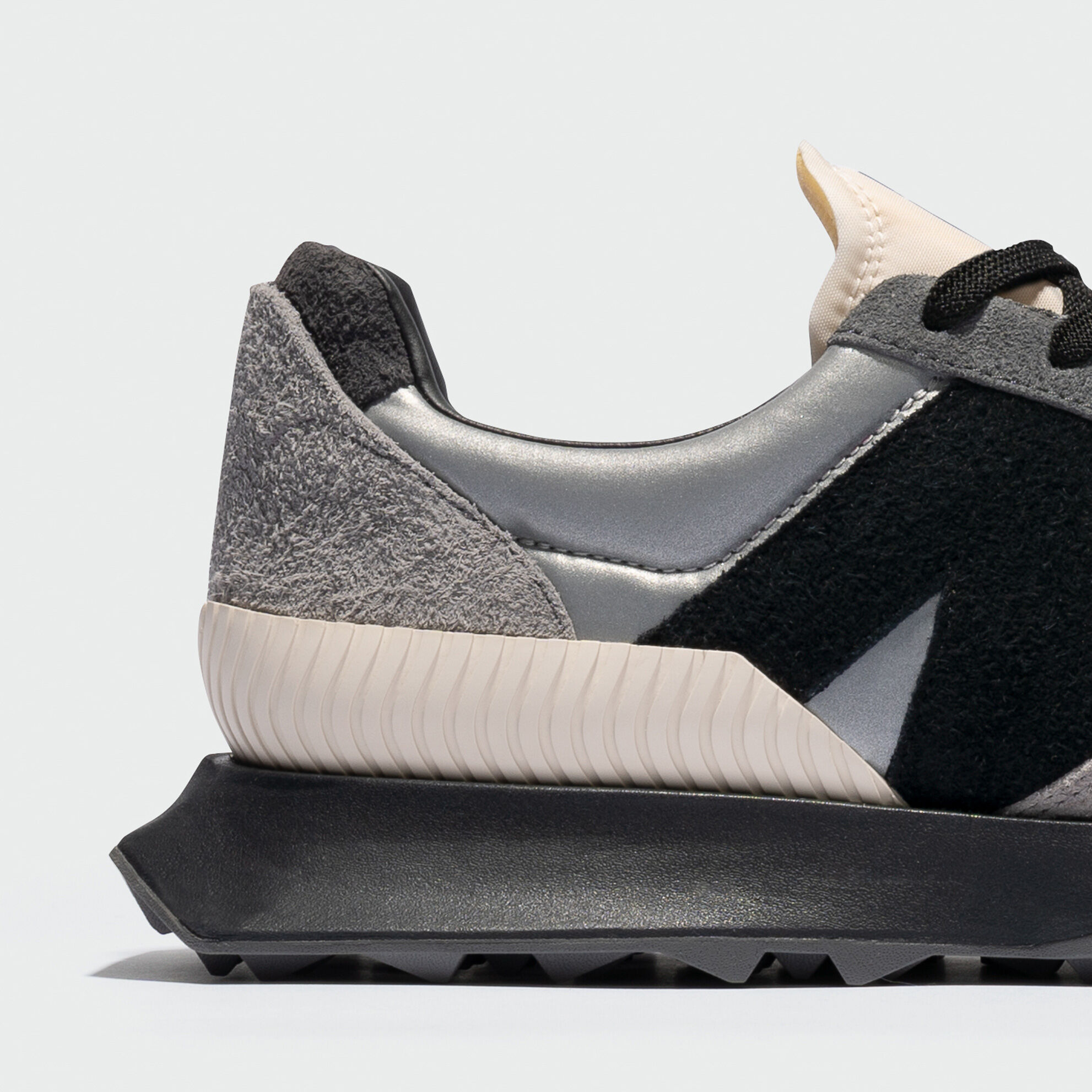 ★人気★ New Balance XC-72 Black Castlerock s-l400.jpg