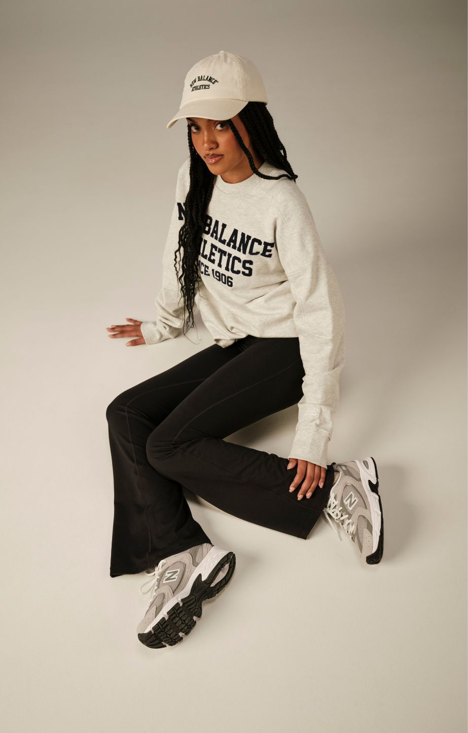woman wearing new balance 530 sneakers